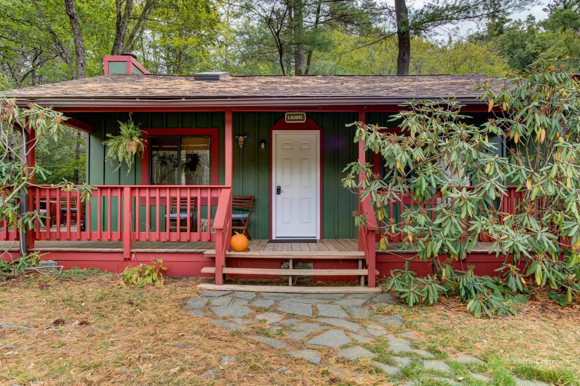 Magnolia Streamside Resort Canadensis Стая снимка